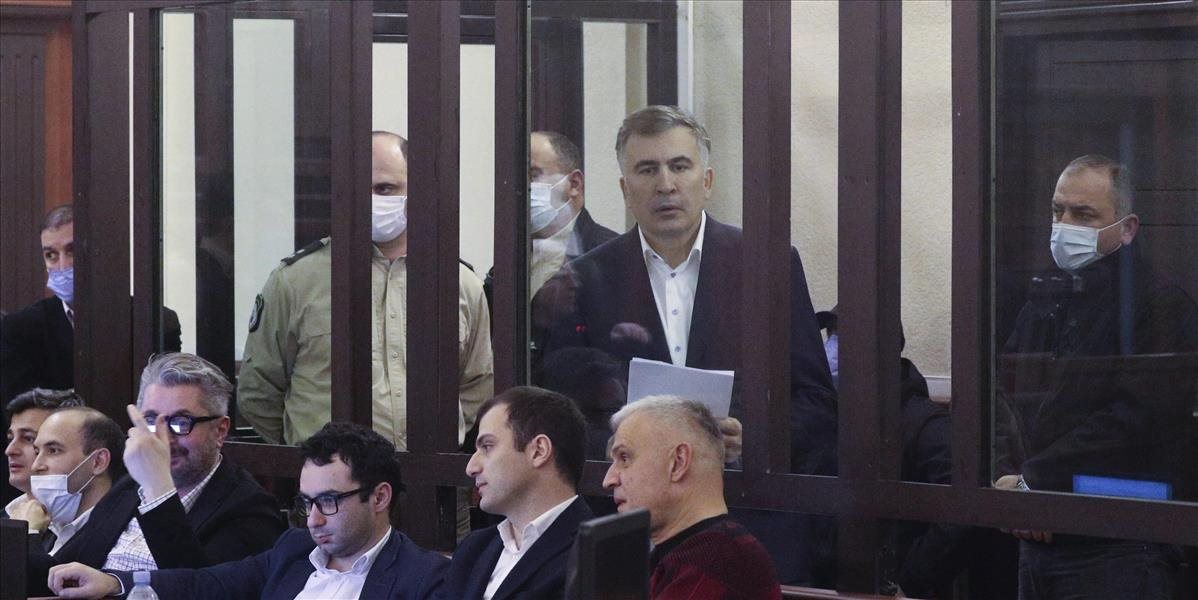Neľudské zaobchádzanie vo väzení spôsobilo Saakašvilimu zhoršenie zdravotného stavu
