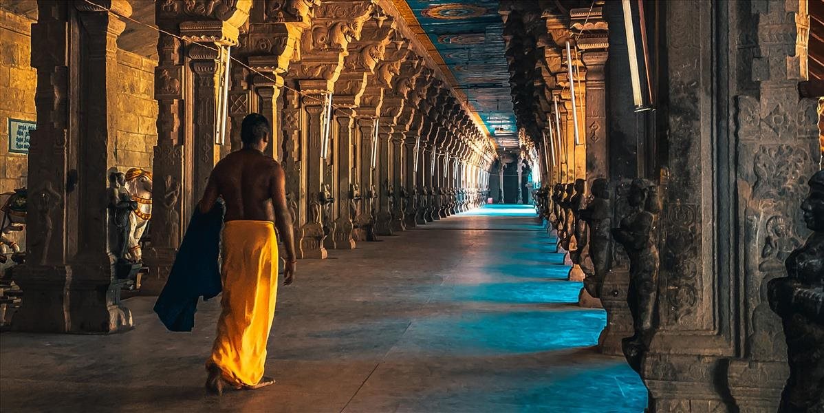 VIDEO: V hinduistickom chráme zomrelo 12 ľudí