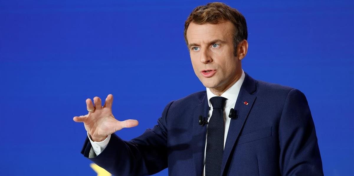 Macron chce naštvať nezaočkovaných ľudí. Plánuje tvrdé obmedzenia