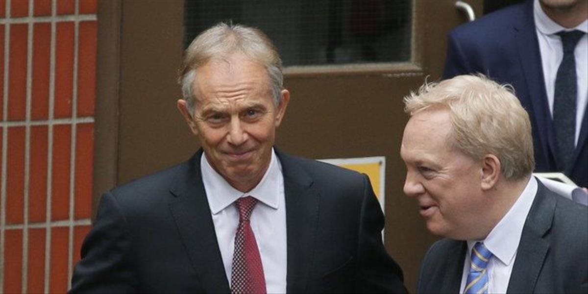 Príde bývalý britský premiér Tony Blair o rytiersky titul?