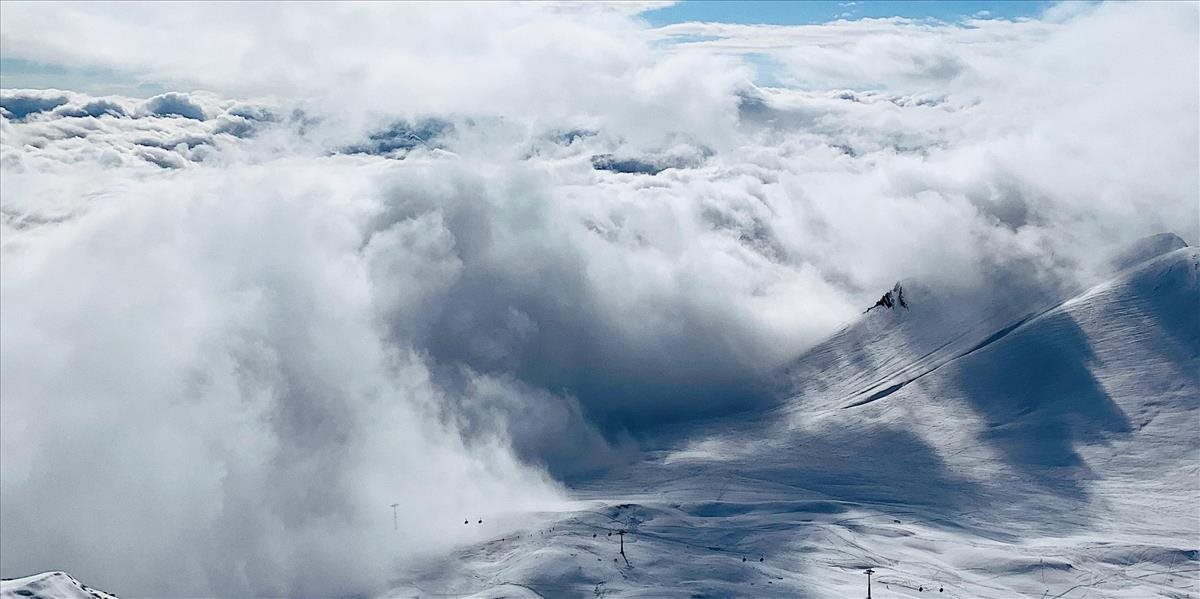 Mierne lavínové nebezpečenstvo platí v Západných a Vysokých Tatrách