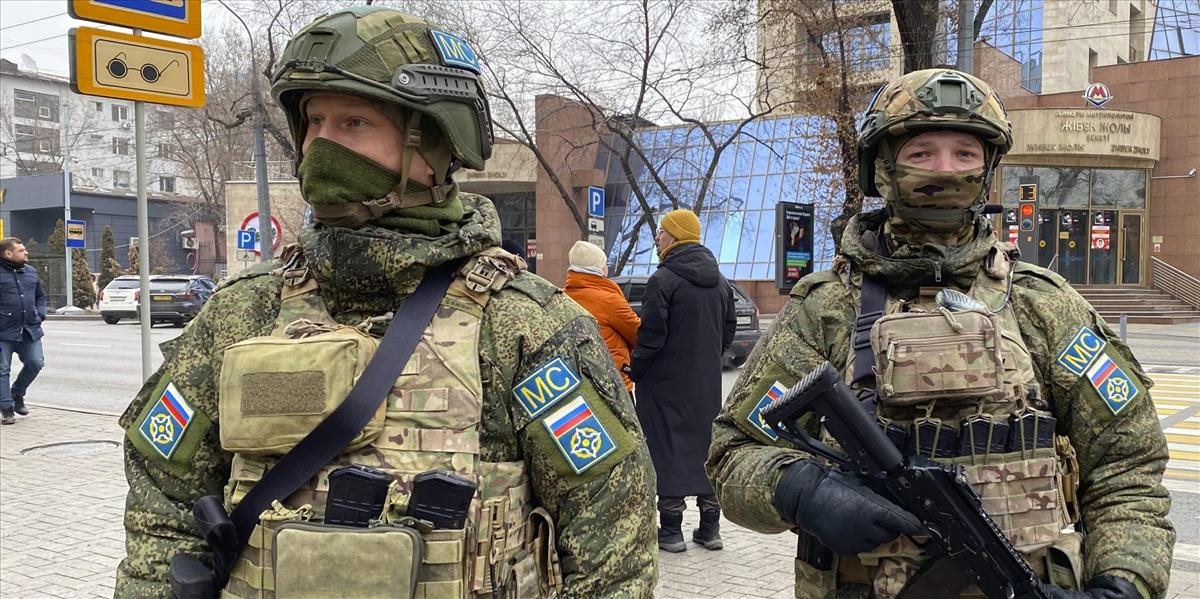 USA vyzvali Rusko, aby bezodkladne stiahlo svojich vojakov z Kazachstanu