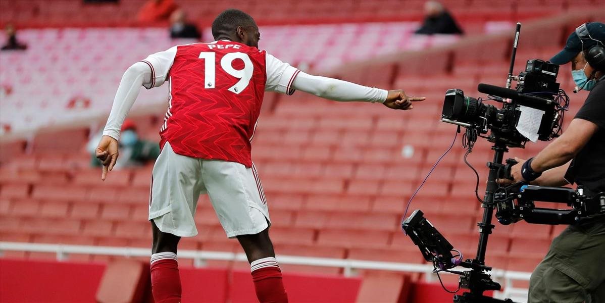 Do Arsenalu prišiel ako vychádzajúca hviezda, teraz sa nedostane ani do základnej zostavy Pobrežia Slonoviny
