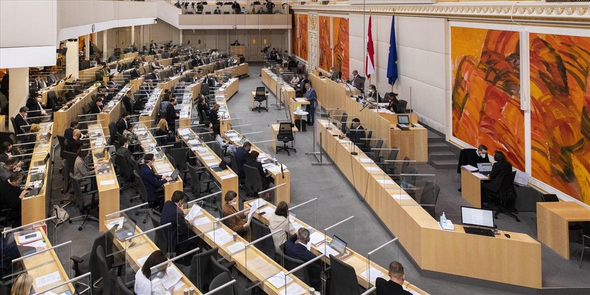 Rakúsky parlament schválil povinné očkovanie proti ochoreniu COVID-19