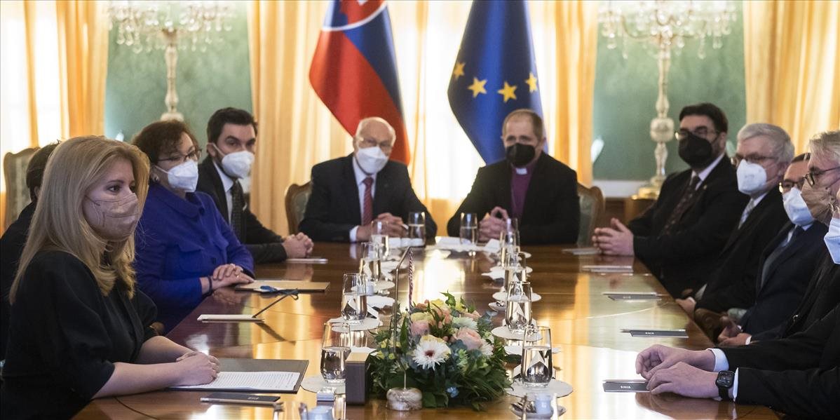 Zuzana Čaputová sa stretla so zástupcami cirkví. Čo od nich žiada?