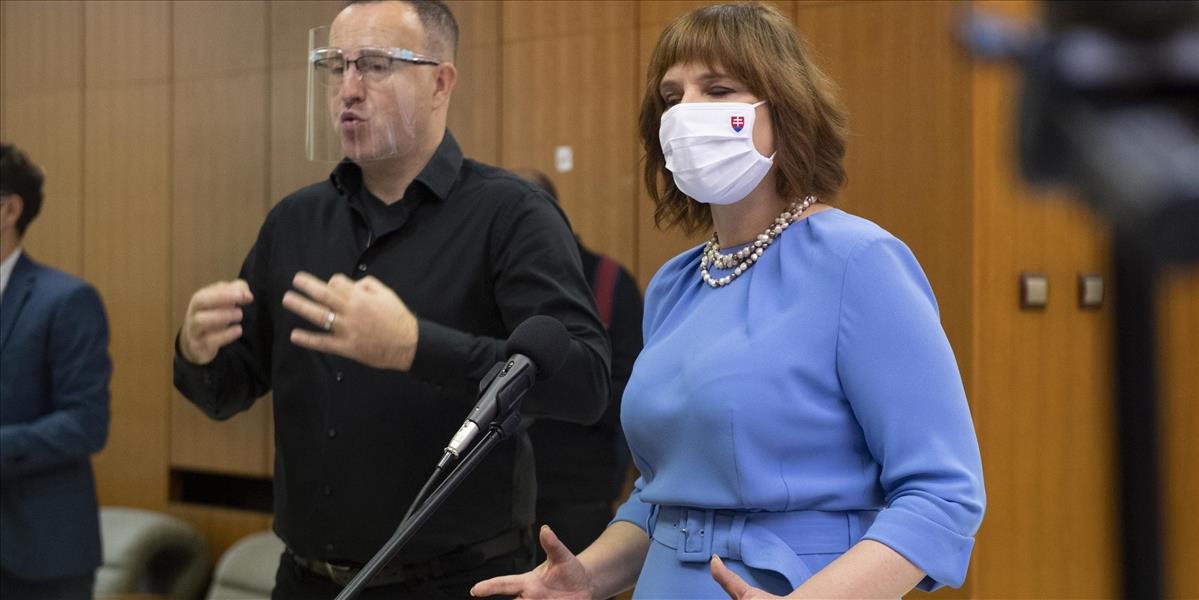 Remišová odsúdila Ficove útoky na prezidentku: Nikto iný nerobí taký cirkus pre zmluvu s USA