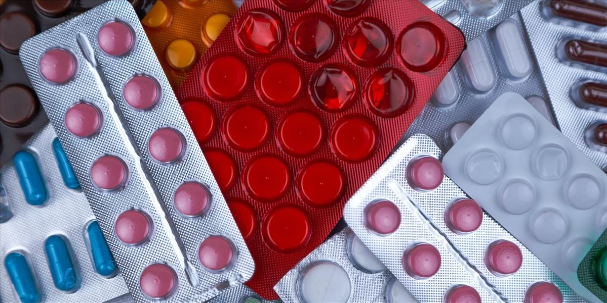 Zmierňovať príznaky COVID-19 možno aj viacerými liekmi bez predpisu