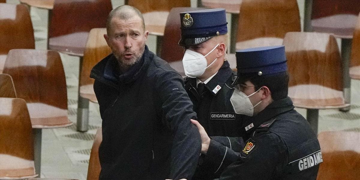 Dramatické chvíle počas audiencie u pápeža! Muža odviedli žandári