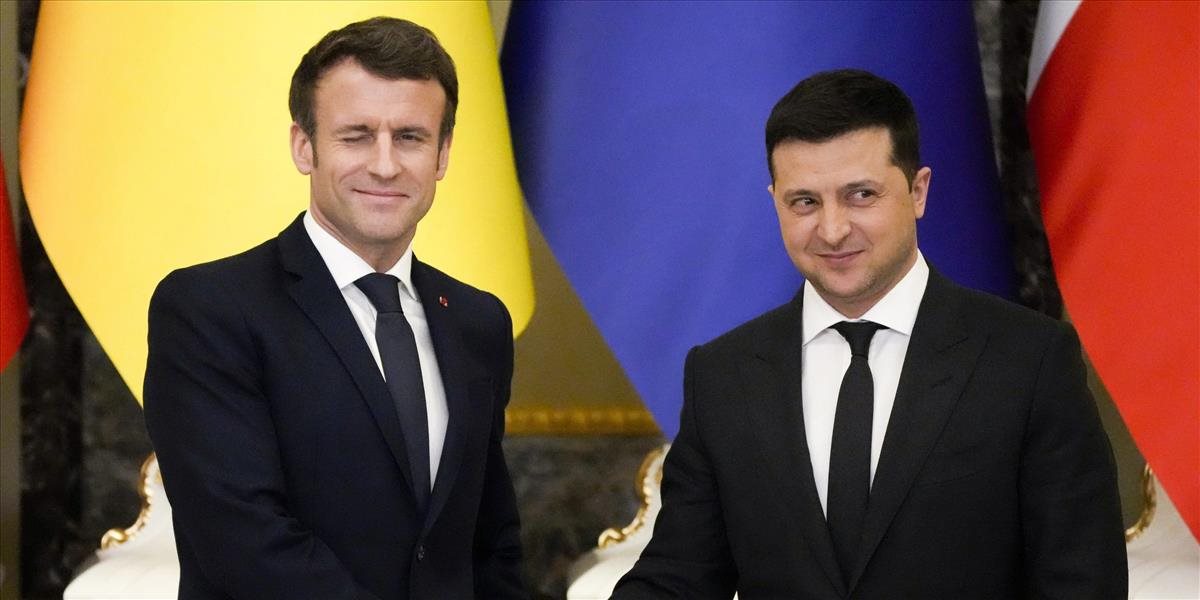 Emmanuel Macron rokoval s ukrajinským prezidentom. Našli spoločnú reč