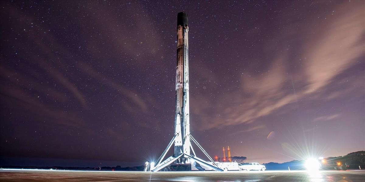 SpaceX môže prísť o 40 satelitov. Čo im hrozí?