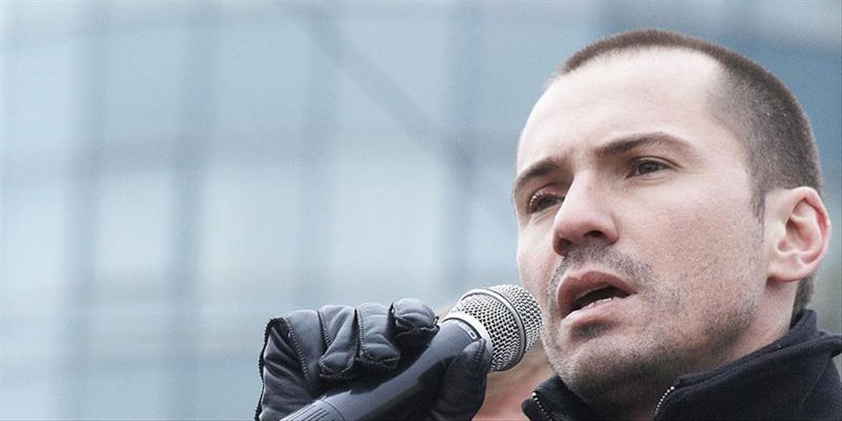 Skončí to niekedy? Bulharský nacionalistický europoslanec hajloval v Európskom parlamente
