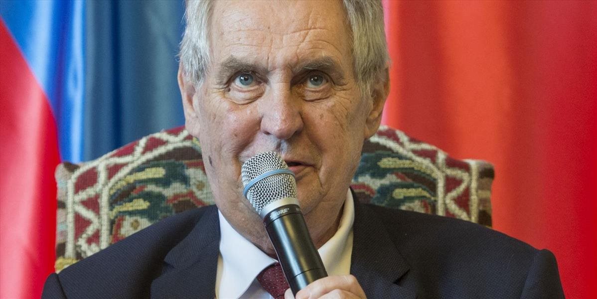 Zeman vyznamenal Gotta, Bohdalovú, Remeka aj Zelenského