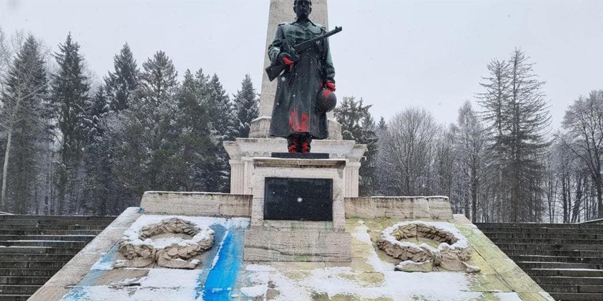 Poškodili Pamätník sovietskej armády vo Svidníku