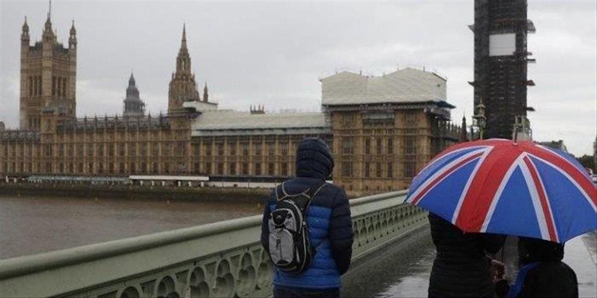 Britská vláda poskytne príspevok Britom, ktorí ubytujú utečencov z Ukrajiny