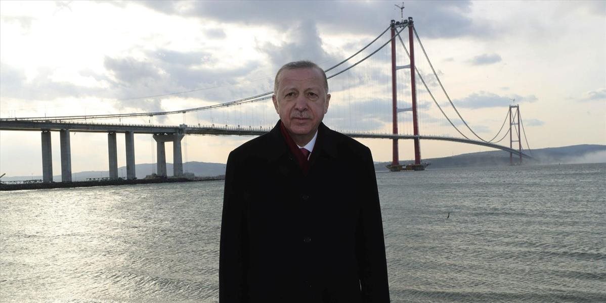 V Turecku otvorili najdlhší visutý most na svete