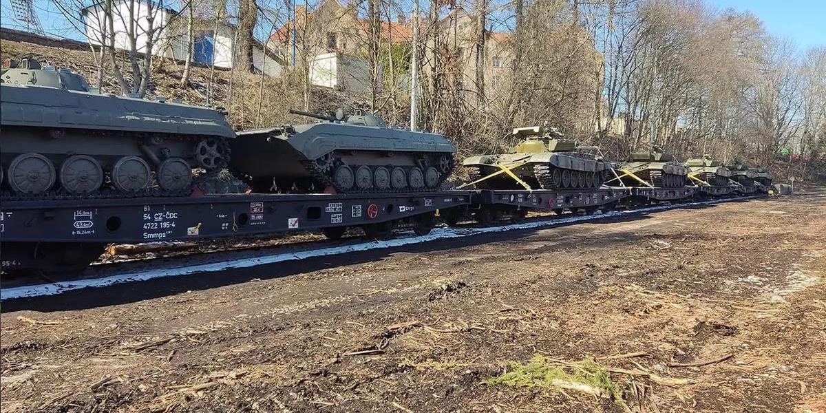 Česko poslalo na Ukrajinu desiatky tankov