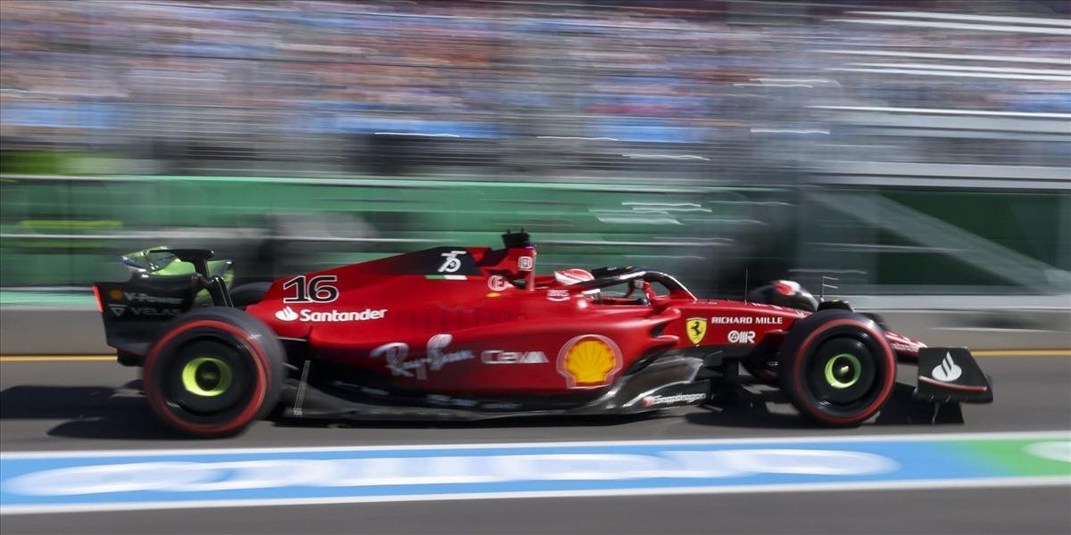 F1: V piatkových tréningoch dominovalo Ferrari, vyzerá to na ďalší náročný víkend pre Mercedes