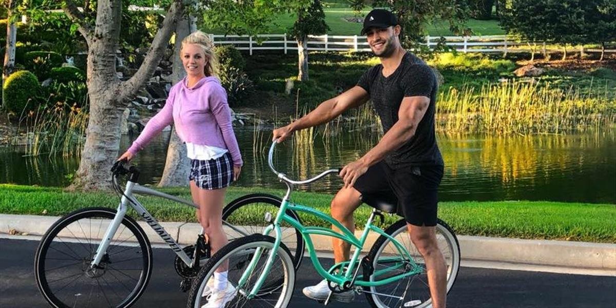 Britney Spears prekypuje šťastím. Po nahých fotkách má ďalšie prekvapenie!