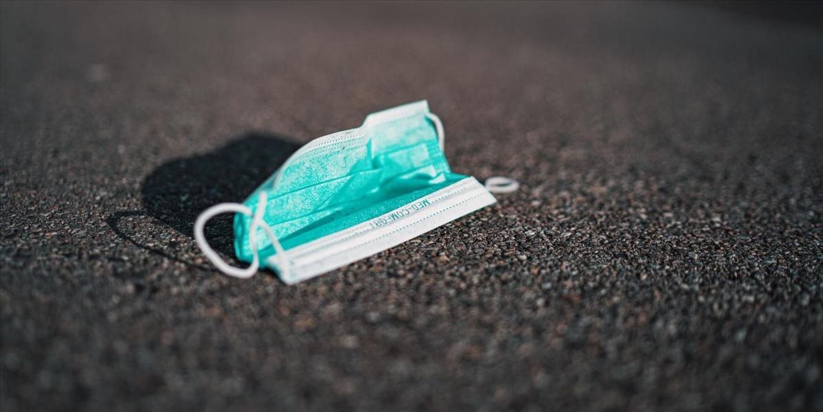 Rakúsko od soboty ruší respirátory v bežných obchodoch