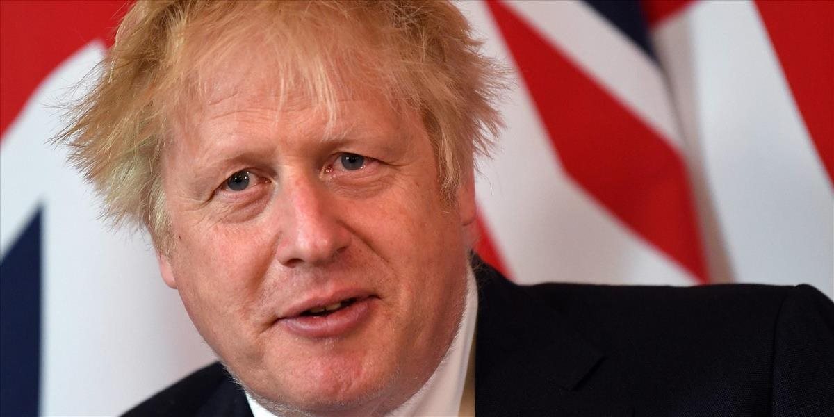 Boris Johnson sa „z celého srdca“ ospravedlnil za svoju chybu