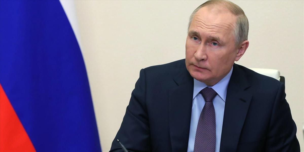 Putin nariadil zrušiť útok na oceliarne Azovstaľ