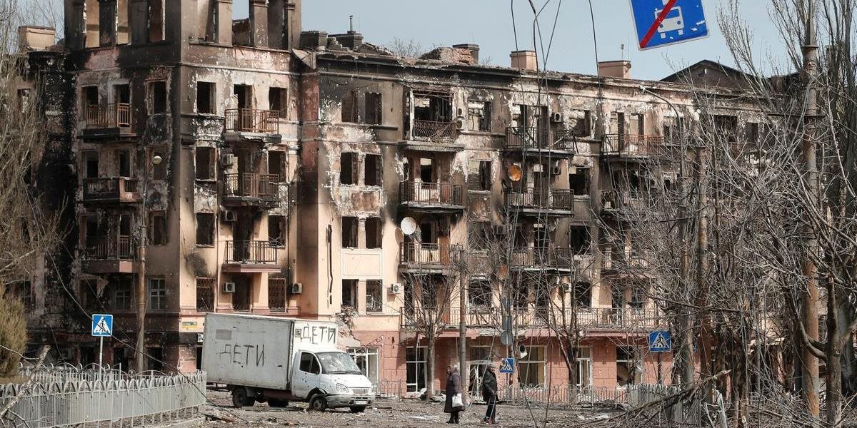 Vyše 90 percent zo zničených budov v Mariupole bolo obytných