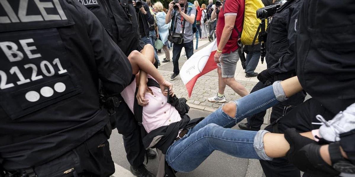 V Berlíne zatkli niekoľko propalestínskych demonštrantov
