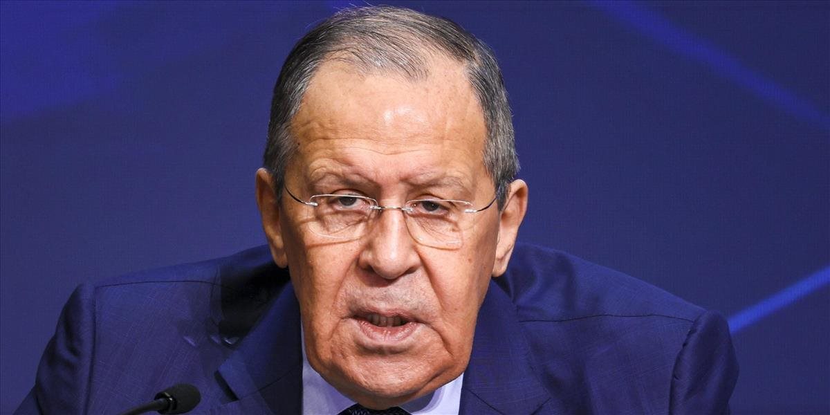 Lavrov považuje Zelenského za dobrého herca. Ako sa podľa neho skončí vojna?