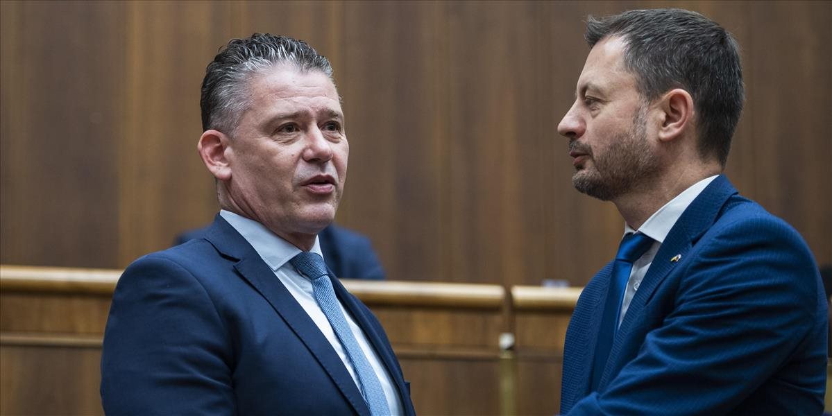 Parlament hlasoval o odvolaní Romana Mikulca. Ako dopadol?
