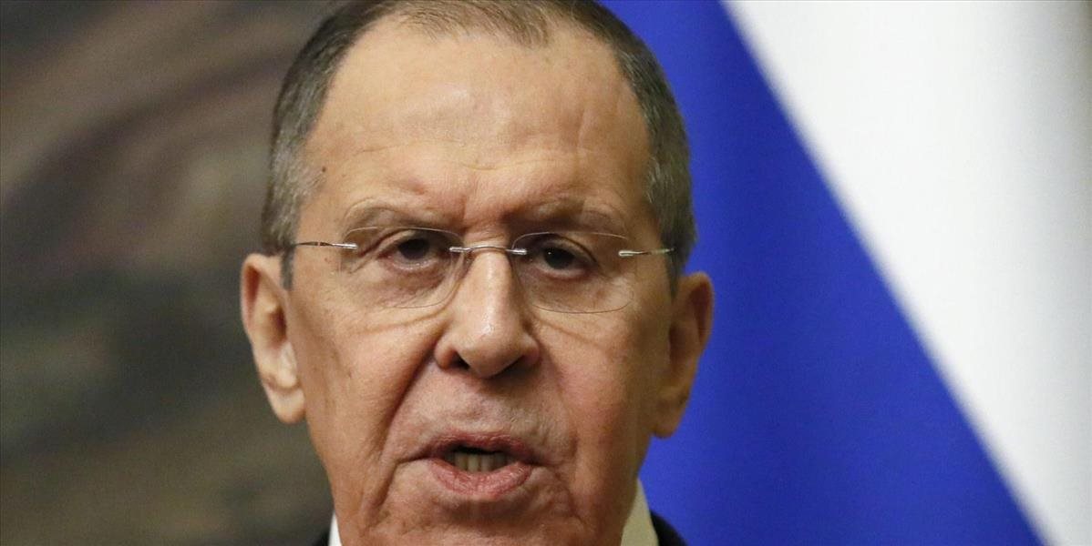 Západné médiá skresľujú jadrové hrozby Ruska, uviedol Lavrov
