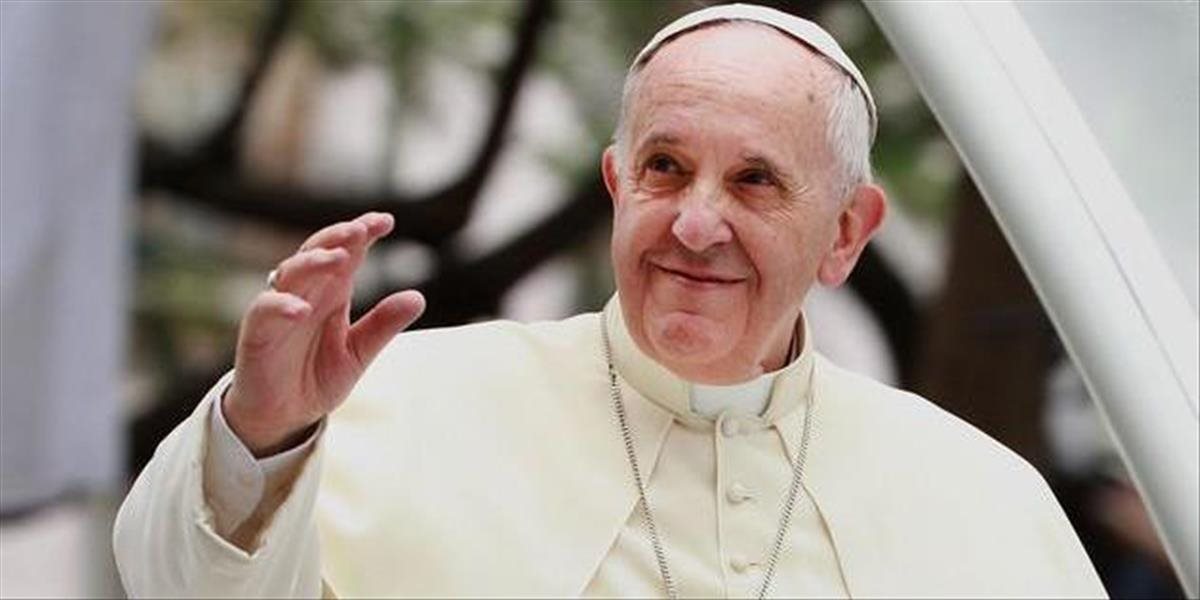 Pápež pred tisíckami veriacich vyhlásil desať nových svätých