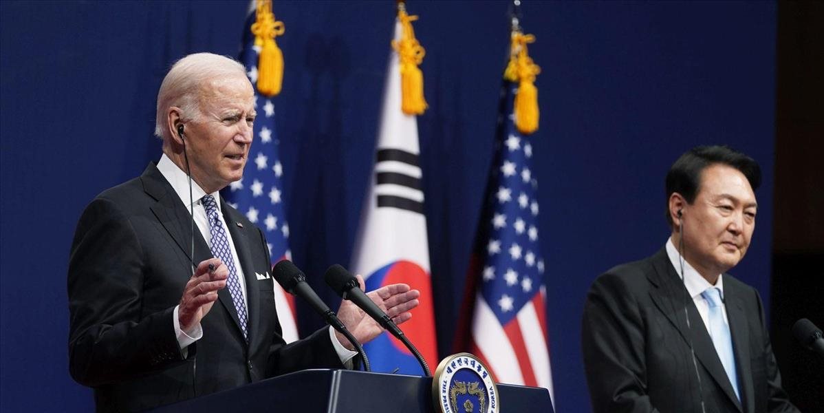 Biden podpísal balík pomoci Ukrajine v hodnote 40 miliárd dolárov