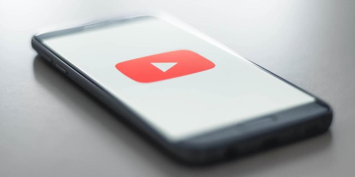 YouTube odstránil viac ako 70 000 videí