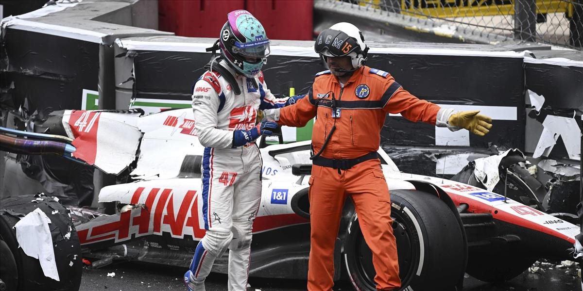 F1: V kniežatstve F1tky triumfoval Sergio Peréz, Schumacher zažil ďalšiu tvrdú nehodu