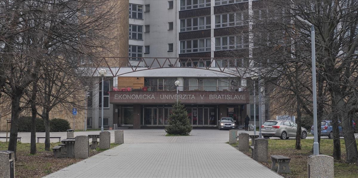 V bratislavskej škole nahlásili bombu!