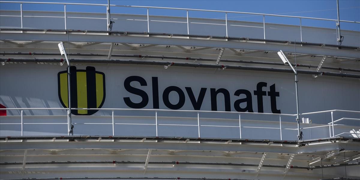 Slovensko bude mať problém s palivami, vyhlásil Slovnaft