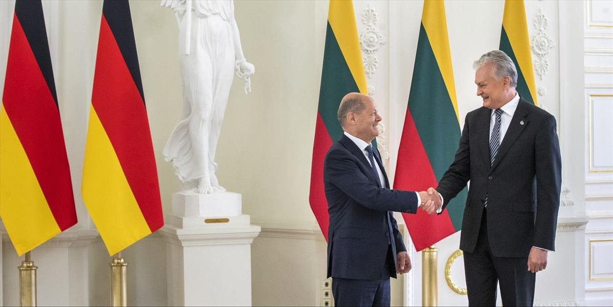 Scholz prisľúbil Litve ďalšiu vojenskú pomoc