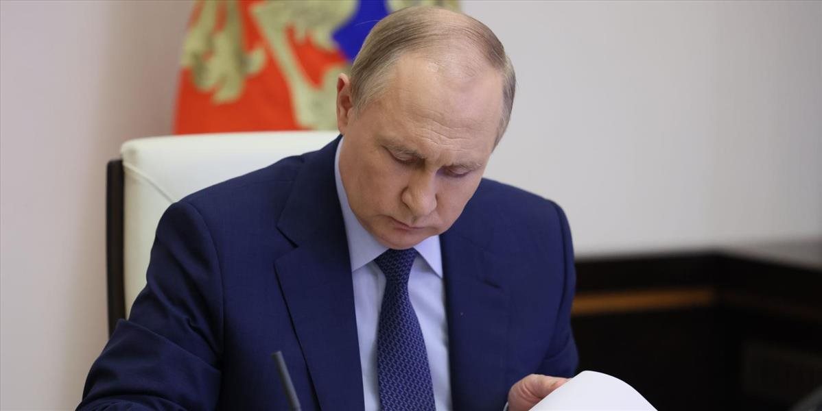 Putin nariadil vypracovať nové rozpočtové pravidlá. Tie by mali podporiť ekonomiku Ruska