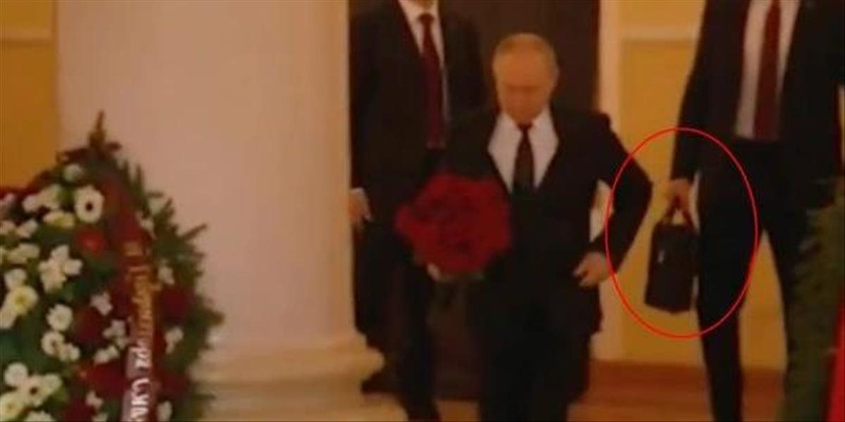 Agent, ktorý nosil Putinov kufrík s jadrovými kódmi, sa „pokúsil o samovraždu"