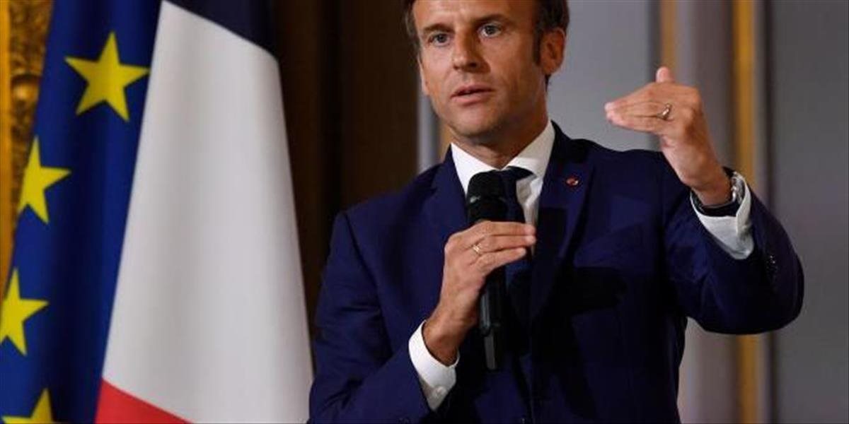 Macron a Michel požiadali Fialu o usporiadanie summitu pre nečlenské krajiny