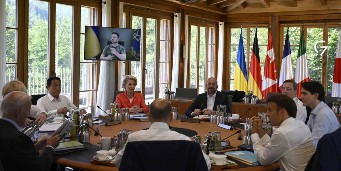 Zelenskyj požiadal lídrov G7 o obranné systémy a ďalšie sankcie