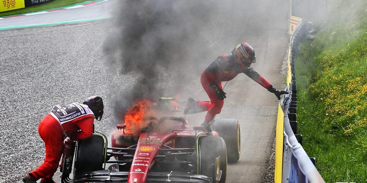 F1: Sainzovi doslova horelo pod zadkom: „Našťastie sa mi nič nestalo.“