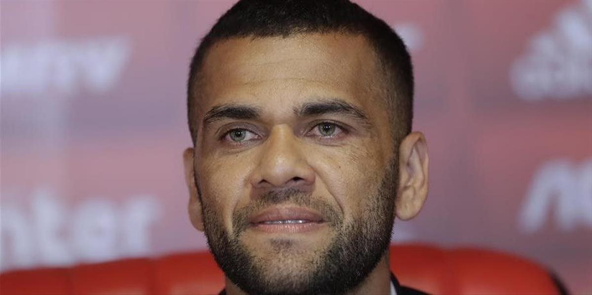 Dani Alves pokračuje v kariére, bude hrať v Mexiku