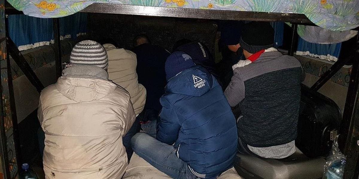 Pri hranici so Slovenskom zadržali sýrskych migrantov, smerovali do Nemecka