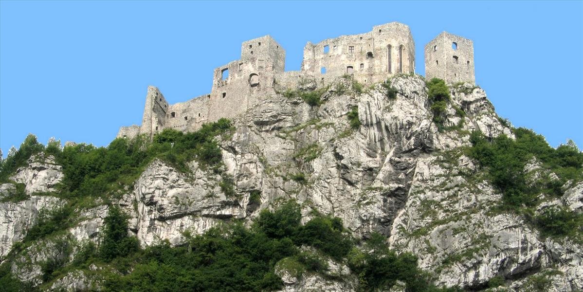 Nočná prehliadka hradu Strečno pripomenie významné udalosti z histórie