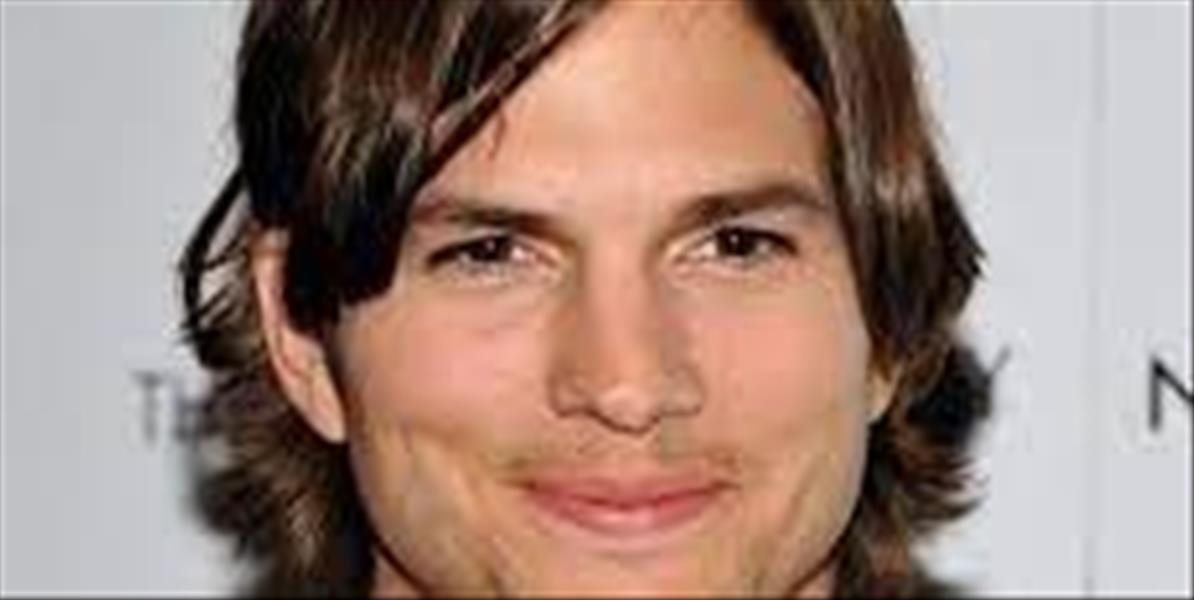 Populárny herec Ashton Kutcher trpí závažným ochorením, choroba ho pripravila o zrak i sluch