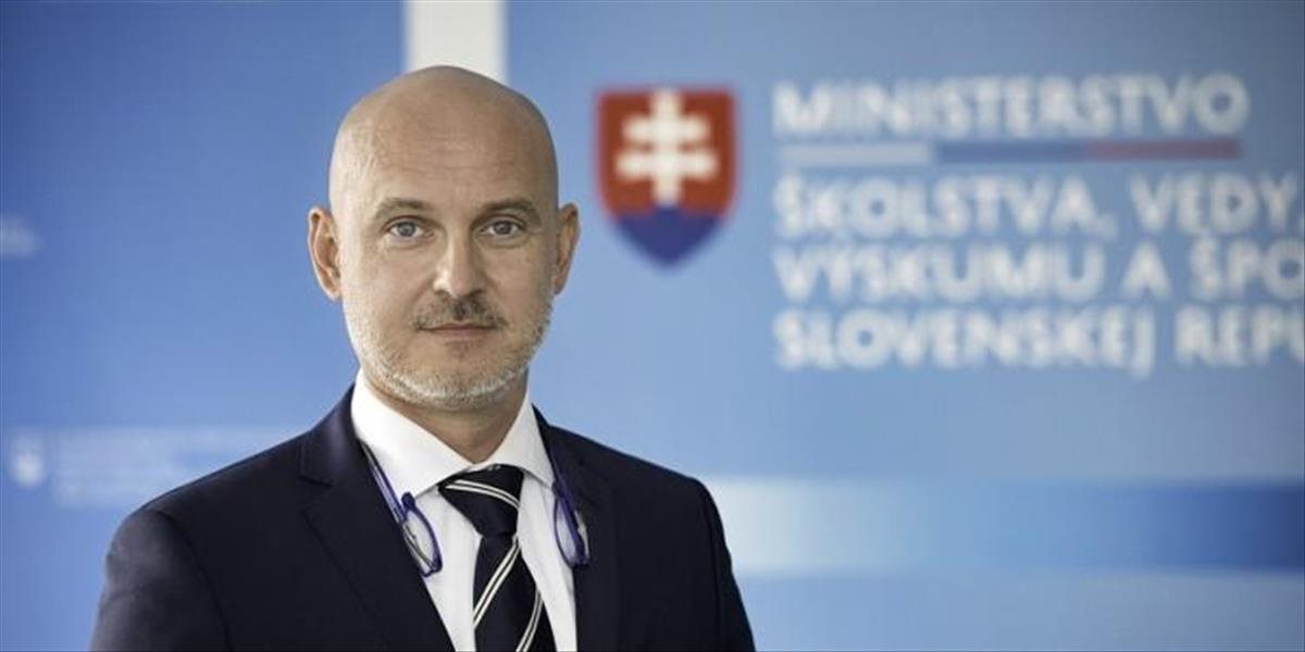 Gröhling: Školy dostanú na ukrajinských žiakov milióny