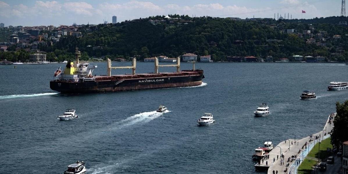V ukrajinských prístavoch zostáva zablokovaných 56 zahraničných lodí zo 14 krajín