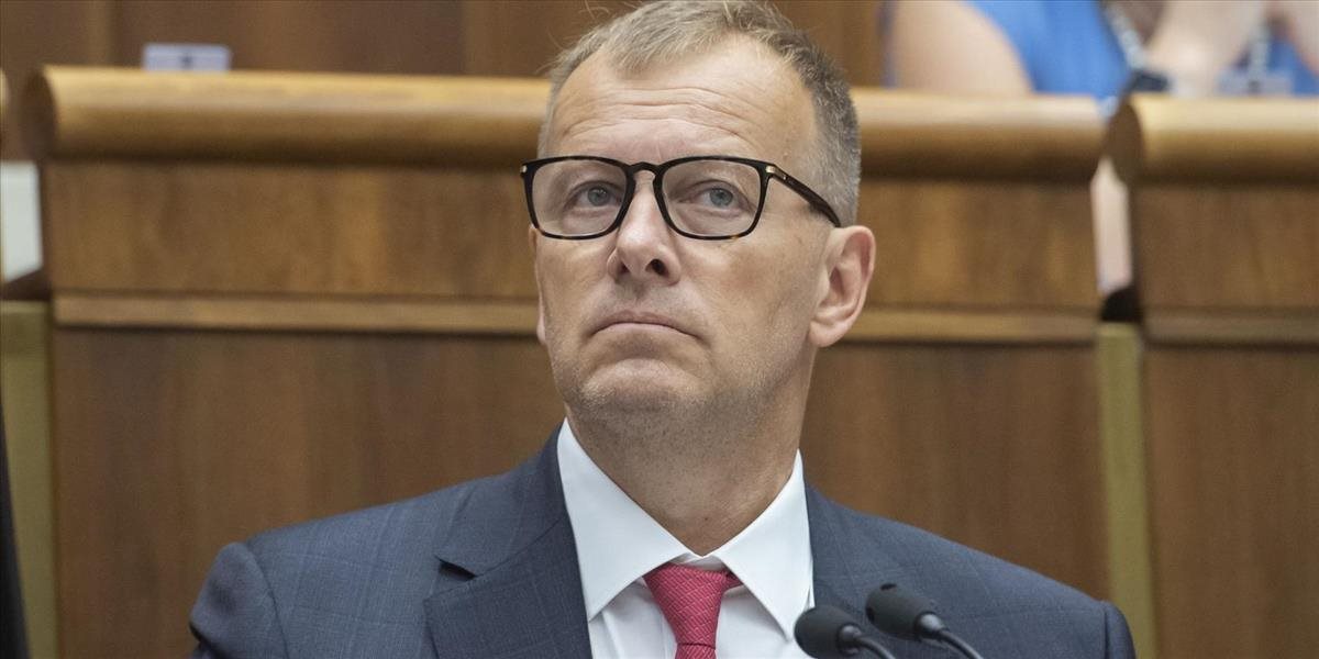 Pellegrini vyzval poslancov, aby podporili Kollárovu zmenu ústavy