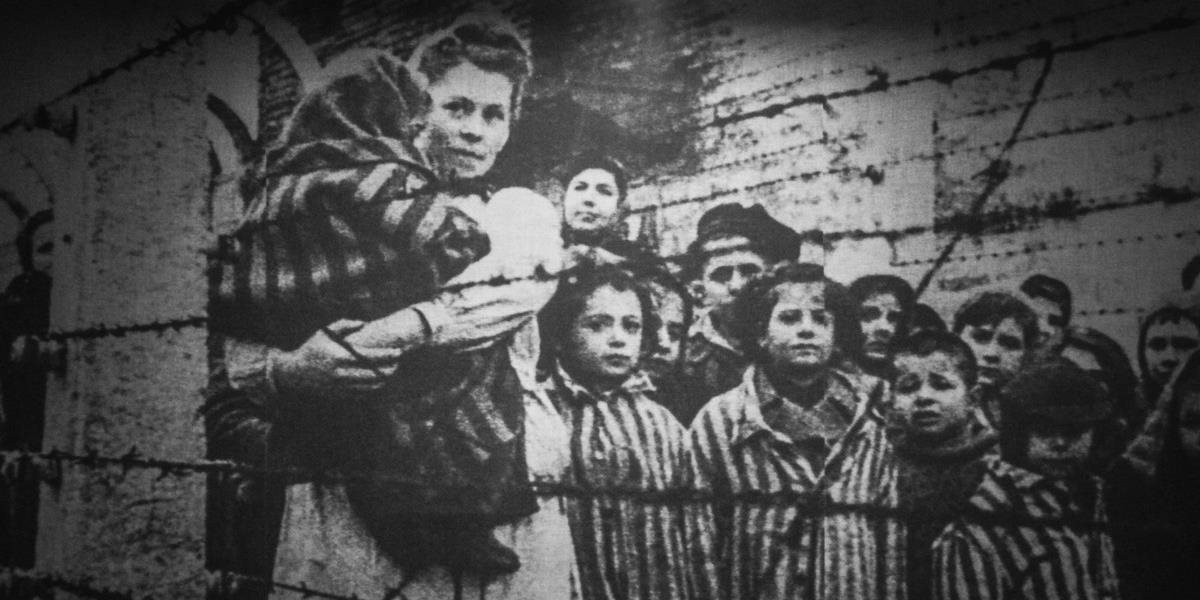 13. pietna spomienka "Čítanie mien obetí holokaustu"